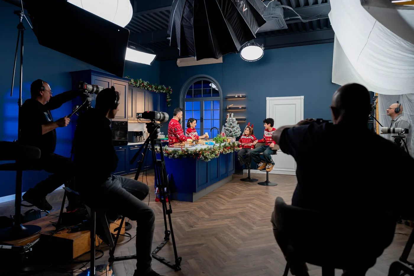 Святкова зйомка кулінарного проєкту — LOCATION production